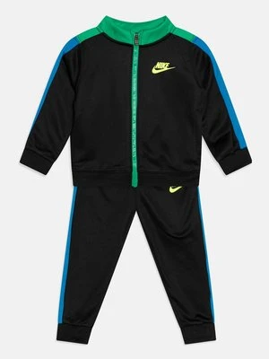 Dres Nike Sportswear