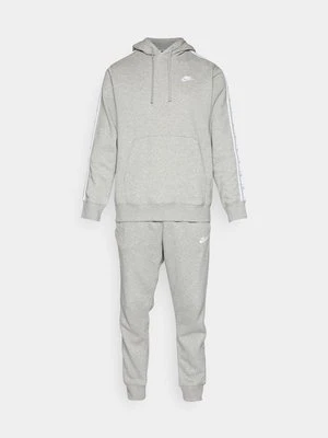 Dres Nike Sportswear