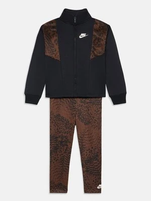 Dres Nike Sportswear