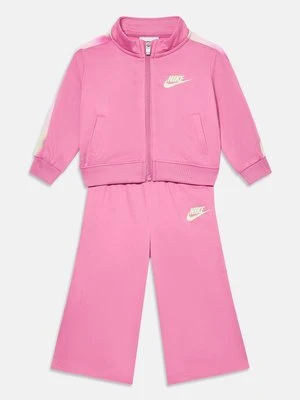 Dres Nike Sportswear