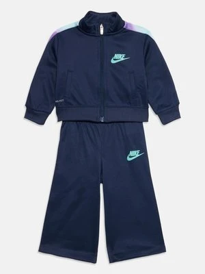 Dres Nike Sportswear