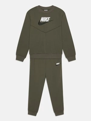 Dres Nike Sportswear