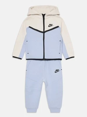 Dres Nike Sportswear