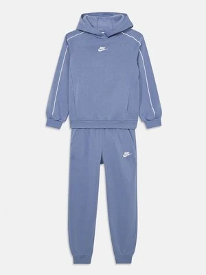 Dres Nike Sportswear