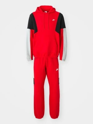 Dres Nike Sportswear