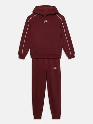 Dres Nike Sportswear