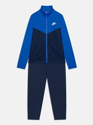 Dres Nike Sportswear