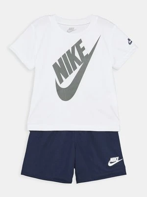 Dres Nike biały