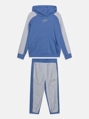 Dres Nike Sportswear