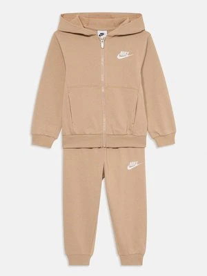 Dres Nike Sportswear