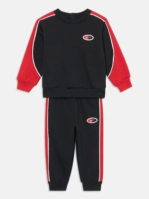 Dres Nike Sportswear