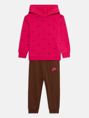 Dres Nike Sportswear