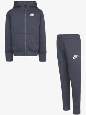 Dres Nike szary