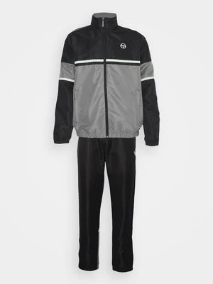 Dres Sergio Tacchini