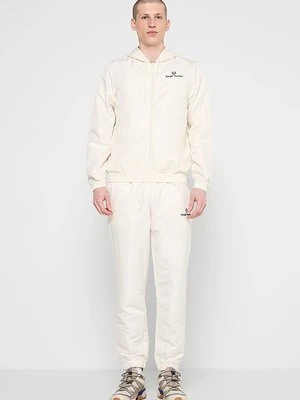 Dres Sergio Tacchini