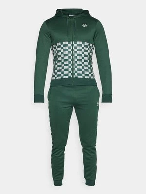 Dres Sergio Tacchini