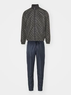 Dres Sergio Tacchini