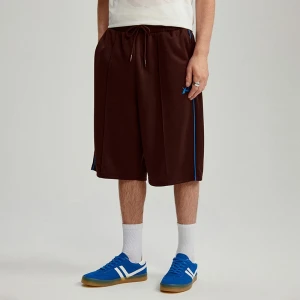 Dresowe brązowe szorty z przeszyciami imitującymi kantkę House