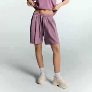 Dresowe czarne szorty z szeroką nogawką liliowe House