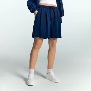 Dresowe granatowe szorty z szeroką nogawką House