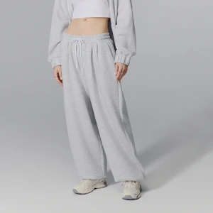 Dresowe jasnoszare joggery z wysokim stanem House