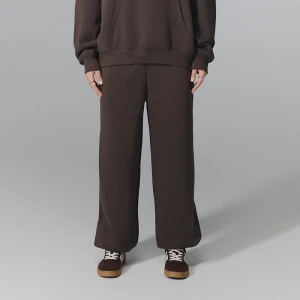 Dresowe joggery mid waist brązowe House