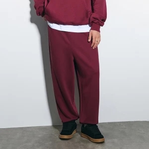 Dresowe joggery relaxed fit basic kasztanowe House