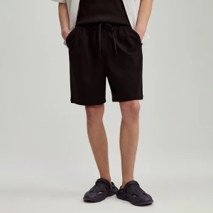 Dresowe szorty przed kolano czarne House