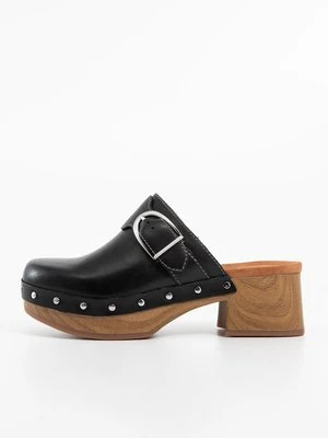Drewniaki i Chodaki Clarks