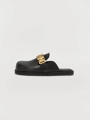 Drewniaki i Chodaki Moschino