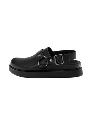 Drewniaki i Chodaki PULL&BEAR