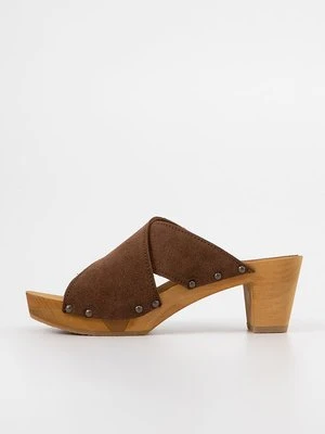 Drewniaki i Chodaki Sanita