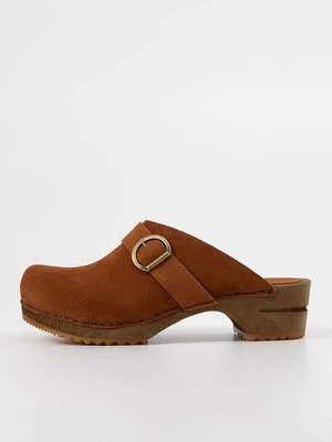 Drewniaki i Chodaki Sanita