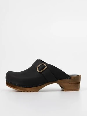 Drewniaki i Chodaki Sanita