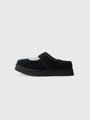 Drewniaki i Chodaki Ugg