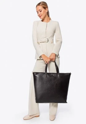 Duża torba na ramię ze skóry naturalnej brązowa Wittchen