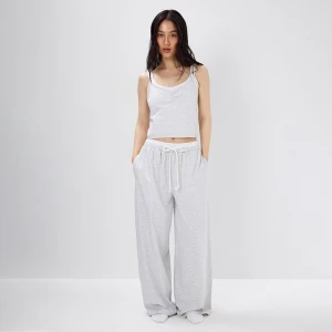 Dwuczęściowa jasnoszara piżama z białymi wstawkami House