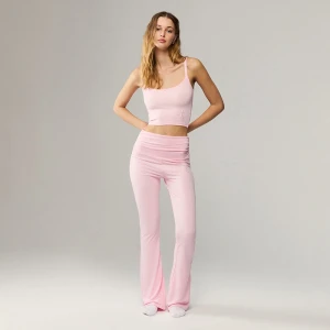 Dwuczęściowa piżama z dzwonami i crop topem jasnoróżowa House