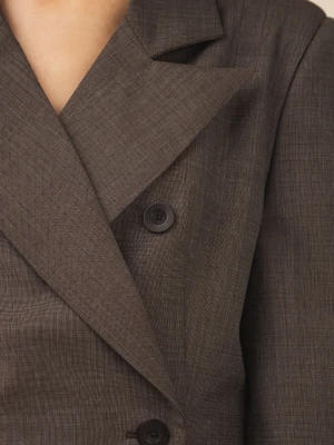 Dwurzędowa brązowa marynarka damska z wełny - Caffe LAÏF