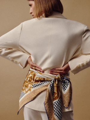 Dwustronna jedwabna apaszka w róże TARANKO