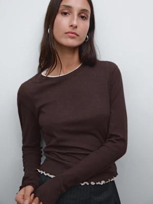 Dwuwarstwowa Koszulka Z Pofalowanym Prążkowanym Wykończeniem - Brązowy - - Massimo Dutti - Kobieta