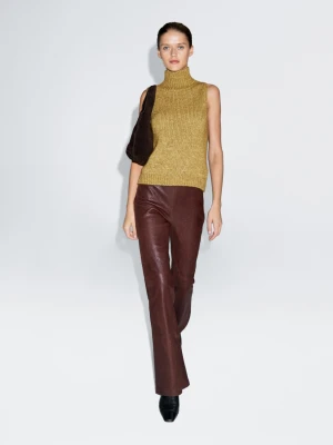 Dzianinowa Kamizelka Z Golfem - Oliwkowy - - Massimo Dutti - Kobieta