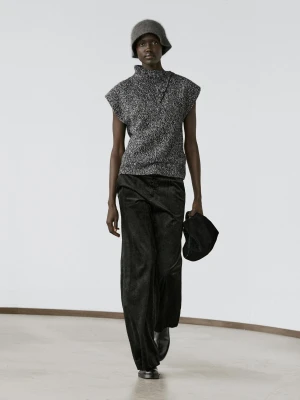 Dzianinowa Kamizelka Z Muliny Z Ozdobnym Kołnierzem - Czarny - - Massimo Dutti - Kobieta