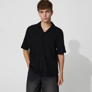 Dzianinowa koszula z krótkim rękawem czarna House