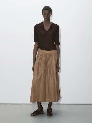 Dzianinowa Koszulka Polo Z Krótkim Rękawem − Studio - Czekoladowy - - Massimo Dutti - Kobieta