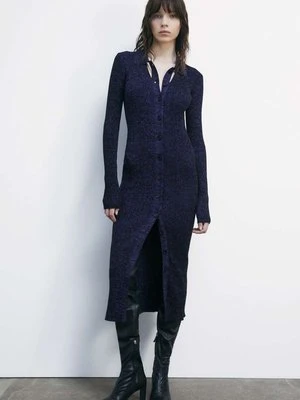 Dzianinowa sukienka midi z kołnierzykiem PATRIZIA PEPE