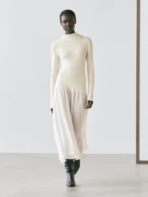 Dzianinowa Sukienka Z Kontrastowych Materiałów - Surowy - - Massimo Dutti - Kobieta