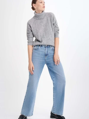 Dzianinowy golf z dekoracyjnymi warkoczami Greenpoint