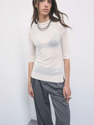 Dzianinowy lekki t-shirt z golfem Patrizia Pepe szary