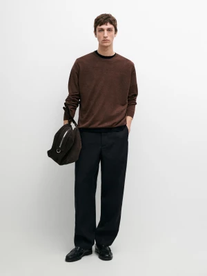 Zdjęcie produktu Sweter Dzianinowy Ze 100% Lnu Z Okrągłym Dekoltem - Czerwonawy Brąz - - Massimo Dutti - Mężczyzna